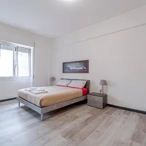 Appartamento Monik House: Central House With Parking, Genova